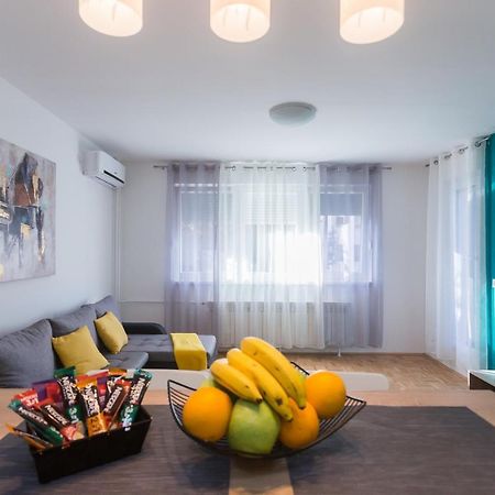 Apartman Lariva オシエク エクステリア 写真