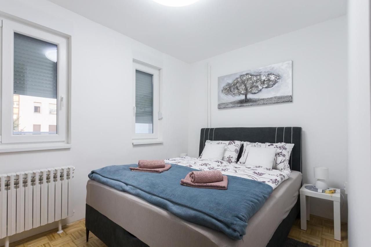 Apartman Lariva オシエク エクステリア 写真
