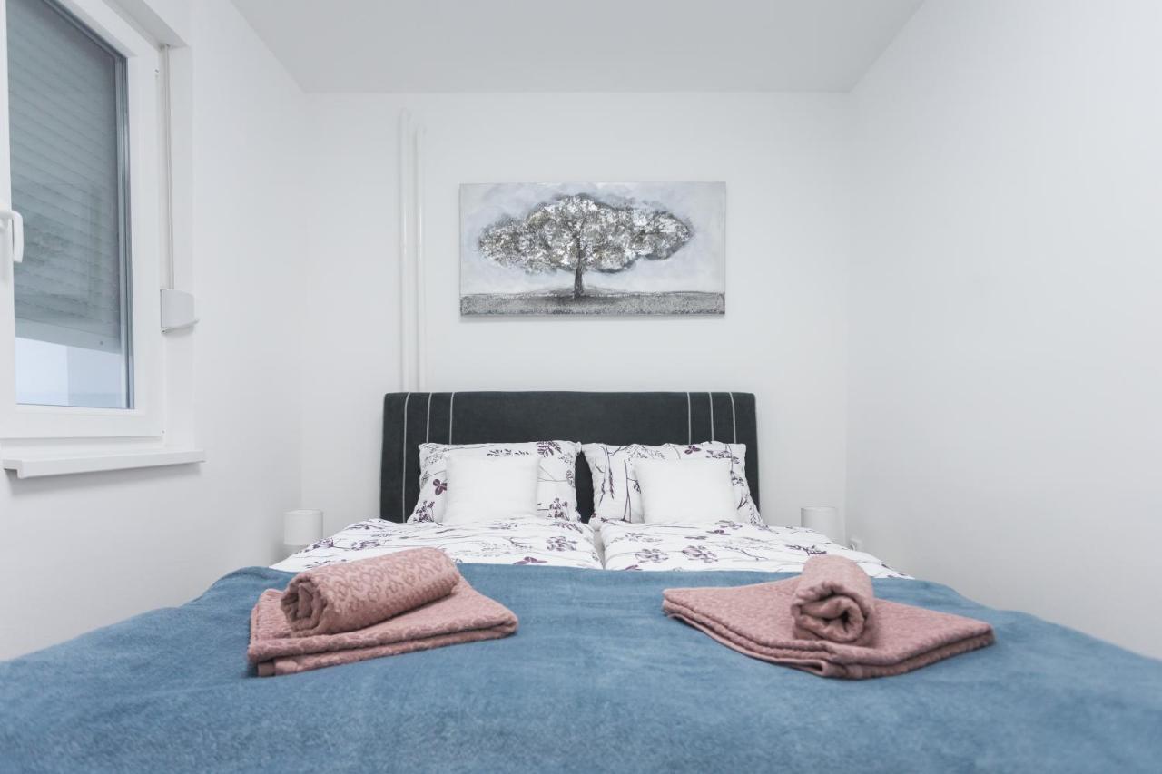 Apartman Lariva オシエク エクステリア 写真